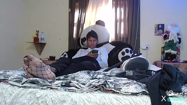 Snapshot of Tylerfordxxx chatting on December 2024 08:15:01 PM Tylerfordxxx online show from December 2024 08:15:01 PM