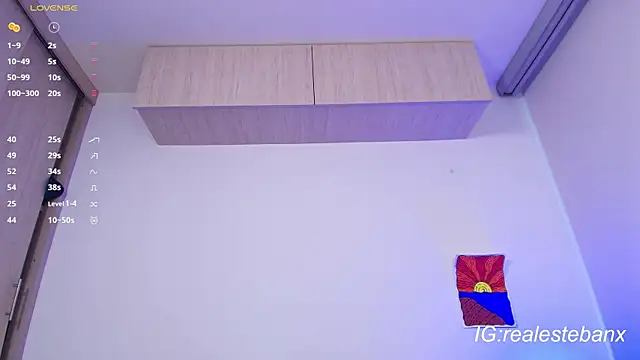 Esteban Knight online show from September 2025 10:14:01 PM