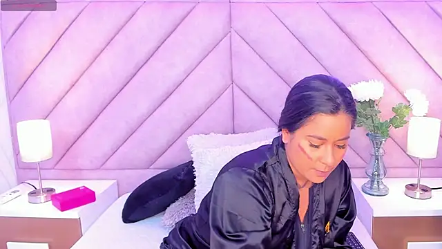 EllieMoret online show from November 2025 12:37:02 PM