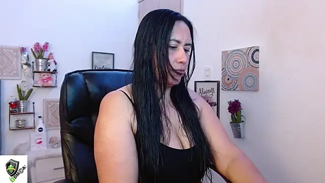 amalia brunette online show from January 2025 11:01:02 PM