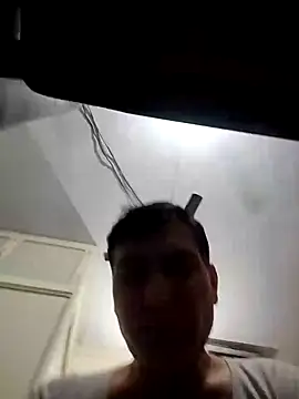 Snapshot of ZIMMY25 chatting on November 2025 04:29:02 PM ZIMMY25 online show from November 2025 04:29:02 PM