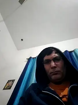 Snapshot of ZIMMY25 chatting on November 2025 06:01:02 PM ZIMMY25 online show from November 2025 06:01:02 PM