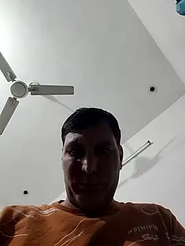 Snapshot of ZIMMY25 chatting on December 2025 06:45:02 PM ZIMMY25 online show from December 2025 06:45:02 PM