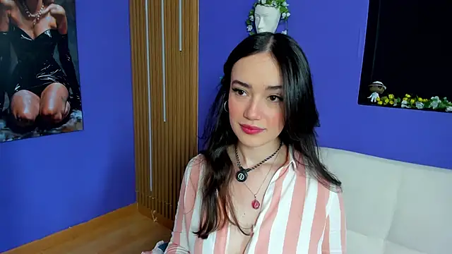 Kate Amaretto  online show from October 2025 09:04:01 PM