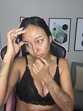 DianaHopson online show from February 2025 11:04:01 AM