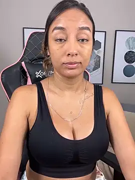 DianaHopson online show from February 2025 11:22:01 PM