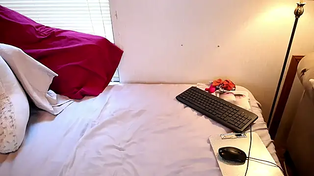 Snapshot of xxpixeyxx chatting on October 2025 02:50:01 PM xxpixeyxx online show from October 2025 02:50:01 PM