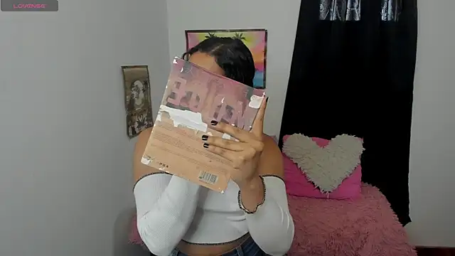 Snapshot of Andrys_ chatting on November 2025 09:59:01 PM Andrys online show from November 2025 09:59:01 PM