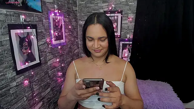 Snapshot of Andrys_ chatting on November 2025 11:38:01 PM Andrys online show from November 2025 11:38:01 PM