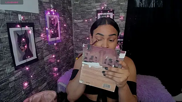 Snapshot of Andrys_ chatting on November 2025 09:47:01 PM Andrys online show from November 2025 09:47:01 PM