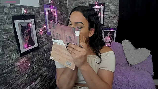 Snapshot of Andrys_ chatting on November 2025 10:53:02 PM Andrys online show from November 2025 10:53:02 PM