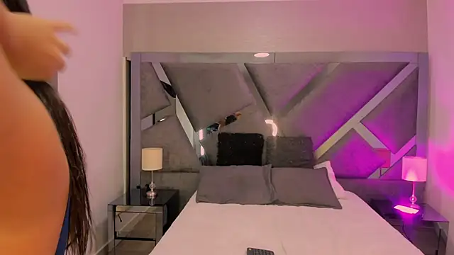 JulietaHazze online show from October 2025 03:40:01 AM