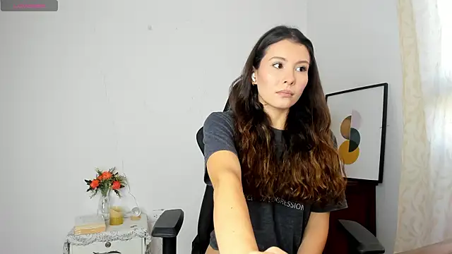 amara falcon online show from November 2025 01:12:02 PM