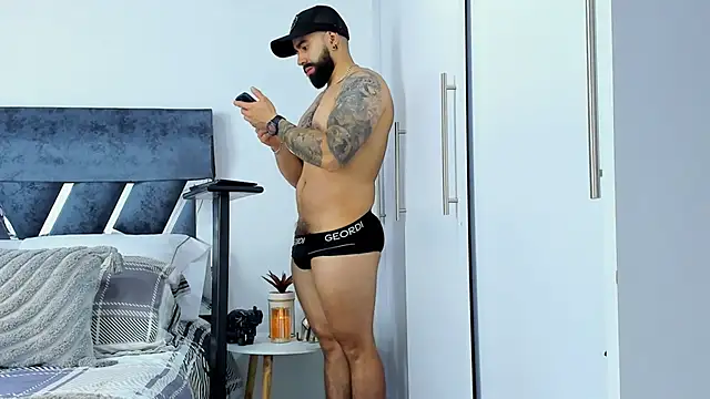 Zack Froone online show from November 2025 01:00:02 PM