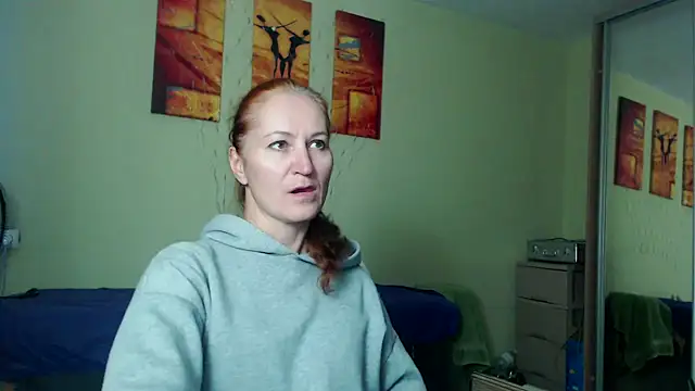 Snapshot of AmellyGrand chatting on October 2025 02:29:01 PM AmellyGrand online show from October 2025 02:29:01 PM