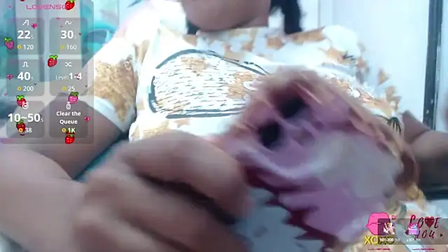 alegriamartinez online show from October 2025 07:22:01 PM