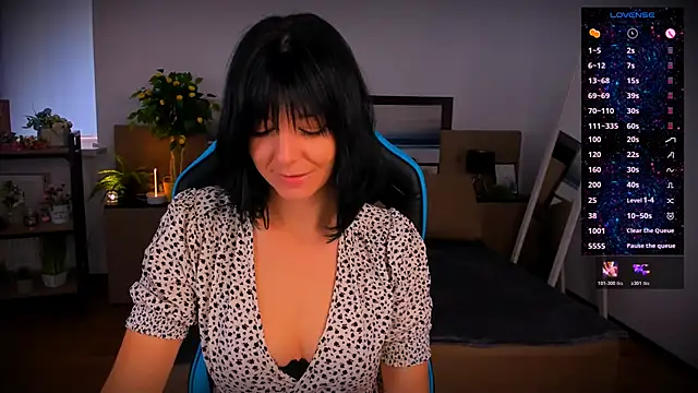 Snapshot of _Kelly__ chatting on October 2025 06:02:02 AM Kelly online show from October 2025 06:02:02 AM