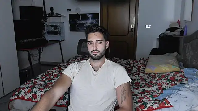 Snapshot of Alexox02 chatting on October 2025 05:01:01 PM Alexox02 online show from October 2025 05:01:01 PM