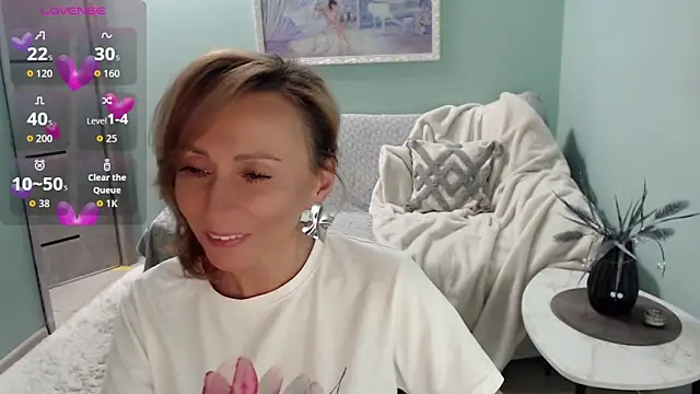 HornyMilf 777 online show from October 2025 06:45:02 AM