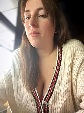 MommmyYummy online show from October 2025 10:38:02 AM