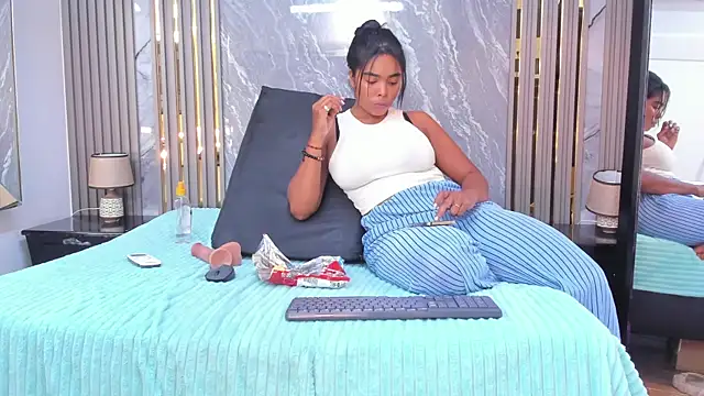 CiaraHarris online show from February 2025 11:34:02 PM