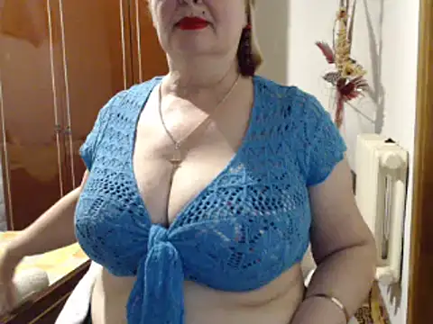 Secretfox online show from February 2025 10:16:01 AM