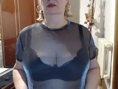 Secretfox online show from October 2025 04:35:01 AM