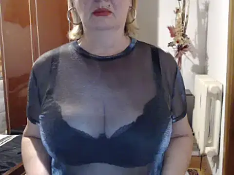 Secretfox online show from October 2025 04:13:02 AM