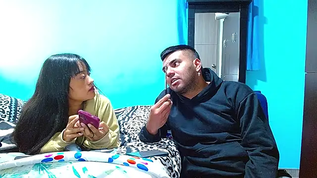 Snapshot of 2ScarletandRyan8 chatting on February 2025 01:08:01 PM 2ScarletandRyan8 online show from February 2025 01:08:01 PM