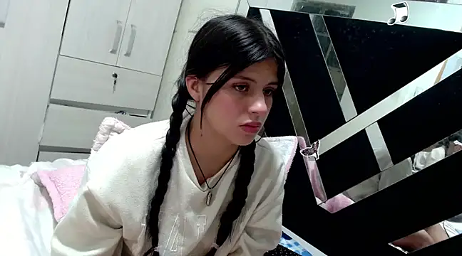 Snapshot of katery_wok11 chatting on March 2025 08:20:02 AM katery wok11 online show from March 2025 08:20:02 AM