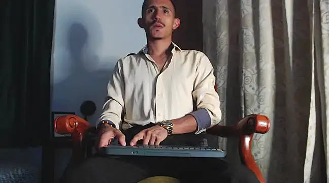 HomeAloneK online show from January 2025 07:56:02 PM