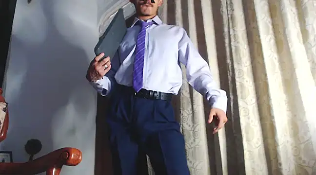 HomeAloneK online show from January 2025 07:43:01 PM