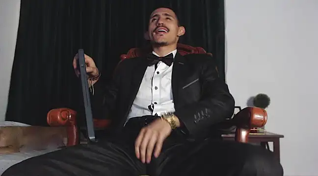 HomeAloneK online show from February 2025 07:38:01 PM