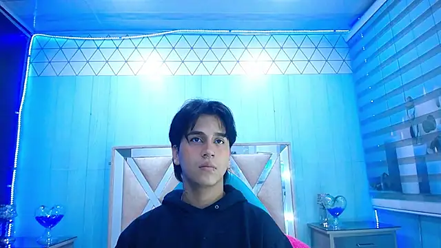 Snapshot of alex_477 chatting on November 2025 11:44:01 AM alex 477 online show from November 2025 11:44:01 AM