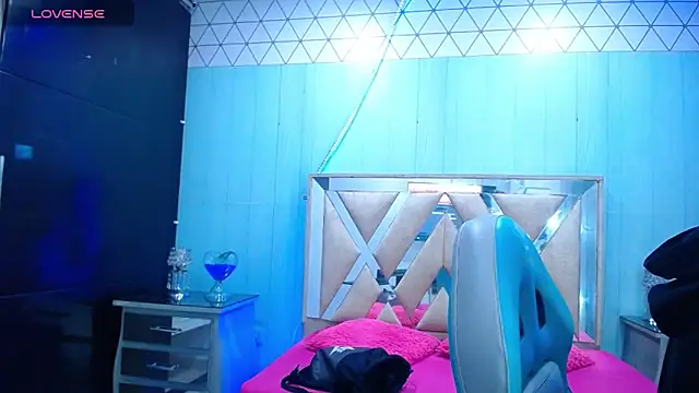 Snapshot of alex_477 chatting on November 2025 11:32:02 AM alex 477 online show from November 2025 11:32:02 AM