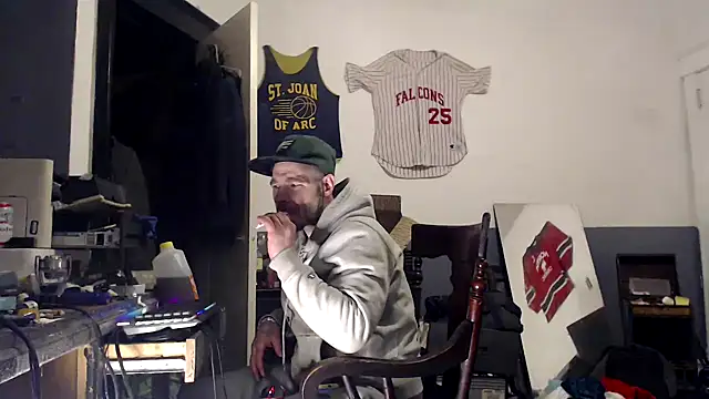 Snapshot of sledge901 chatting on January 2025 07:27:02 AM sledge901 online show from January 2025 07:27:02 AM