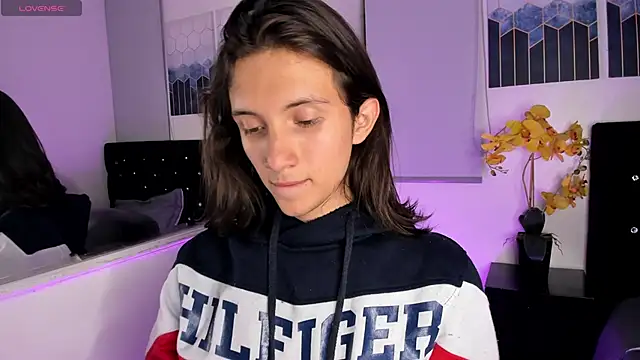 Feniix   online show from January 2025 03:46:01 AM