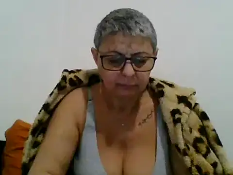 roseblak42 online show from February 2025 06:35:02 PM