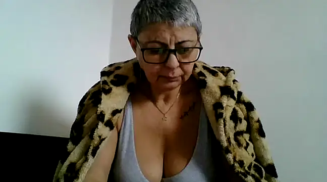 roseblak42 online show from February 2025 10:21:01 AM