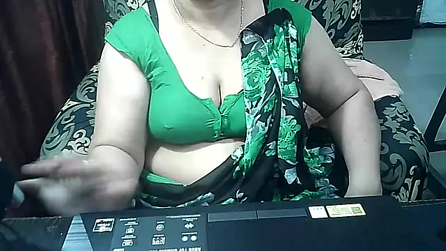 Snapshot of Punambhabisexy chatting on September 2025 06:35:01 PM Punambhabisexy online show from September 2025 06:35:01 PM