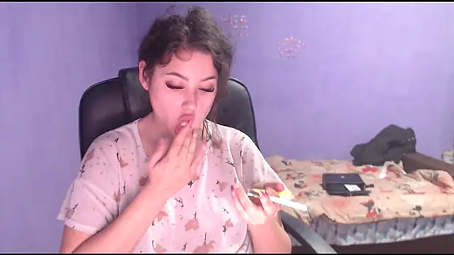 LovelyJulliette online show from January 2025 05:32:01 PM