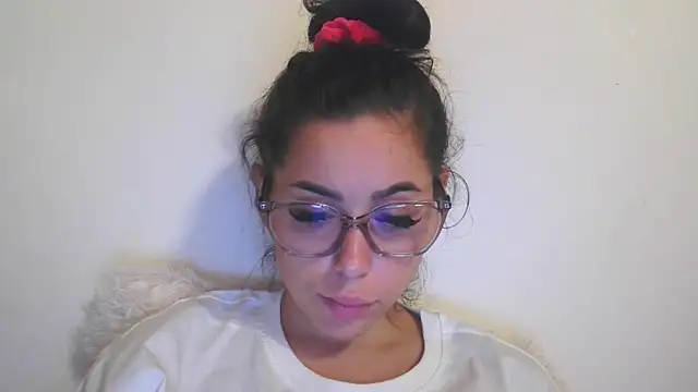 Snapshot of LovelyJulliette chatting on October 2025 12:11:01 AM LovelyJulliette online show from October 2025 12:11:01 AM