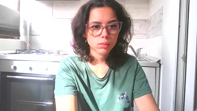 Snapshot of LovelyJulliette chatting on October 2025 11:29:01 AM LovelyJulliette online show from October 2025 11:29:01 AM