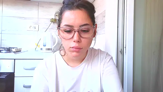 Snapshot of LovelyJulliette chatting on October 2025 01:14:01 PM LovelyJulliette online show from October 2025 01:14:01 PM