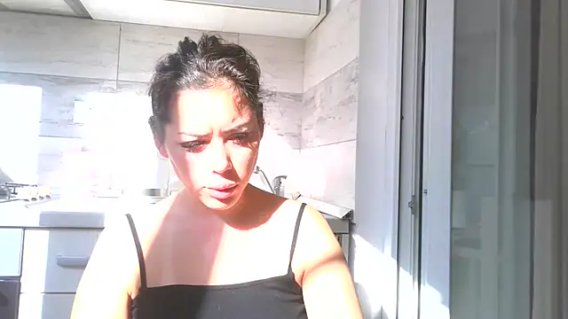 Snapshot of LovelyJulliette chatting on October 2025 11:56:02 AM LovelyJulliette online show from October 2025 11:56:02 AM