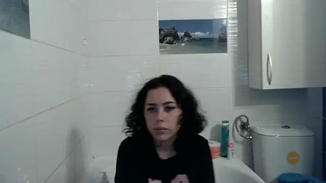 Snapshot of LovelyJulliette chatting on November 2025 01:54:02 PM LovelyJulliette online show from November 2025 01:54:02 PM