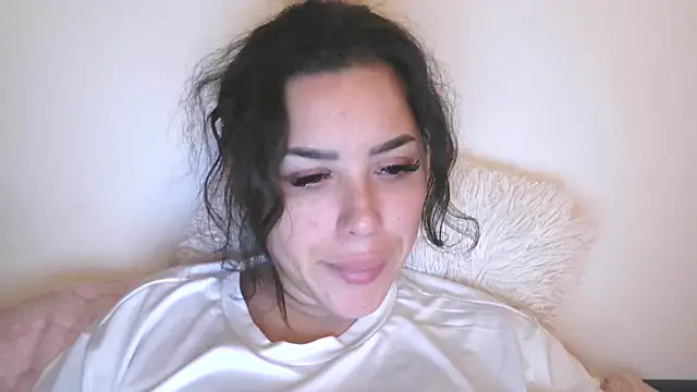 Snapshot of LovelyJulliette chatting on November 2025 11:04:02 PM LovelyJulliette online show from November 2025 11:04:02 PM