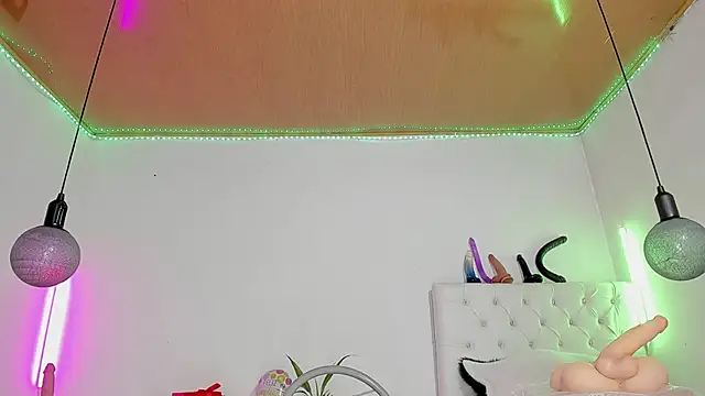 shannon kane  online show from March 2025 05:41:02 PM