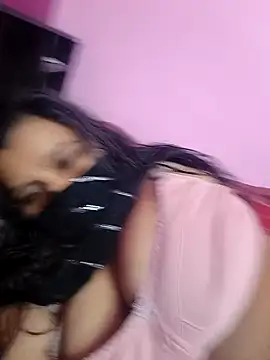 Snapshot of RESHMA_21 chatting on January 2025 08:22:01 PM RESHMA 21 online show from January 2025 08:22:01 PM
