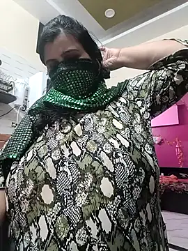 Snapshot of RESHMA_21 chatting on January 2025 04:08:02 PM RESHMA 21 online show from January 2025 04:08:02 PM